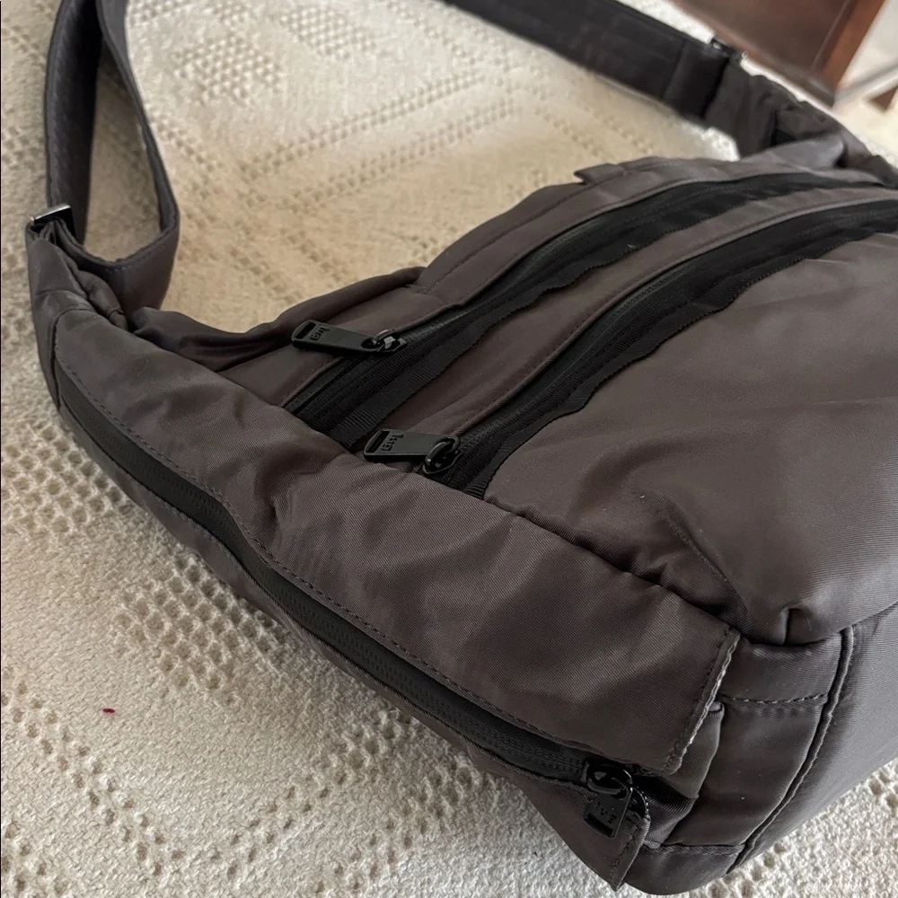 LUG TROOPER SLING BAG Purse‎ Gray Hidden Cargo Multi Pockets RFID Tote